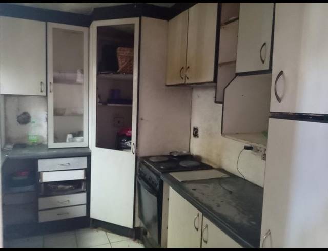 3 BEDROOM HOUSE FOR SALE IN WESTRIDGE